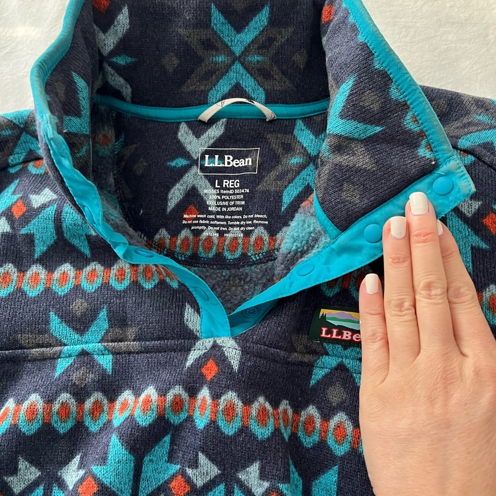 LL Bean Pullover - Picture 3 of 4